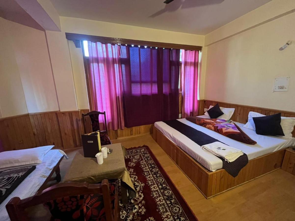 Hotel Anupam Kasol Exteriör bild