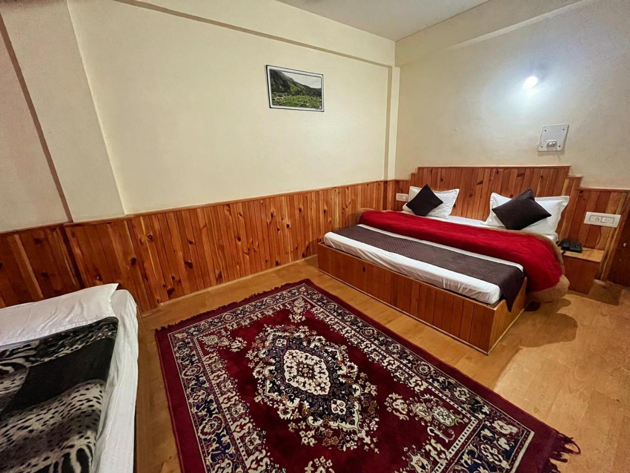 Hotel Anupam Kasol Exteriör bild