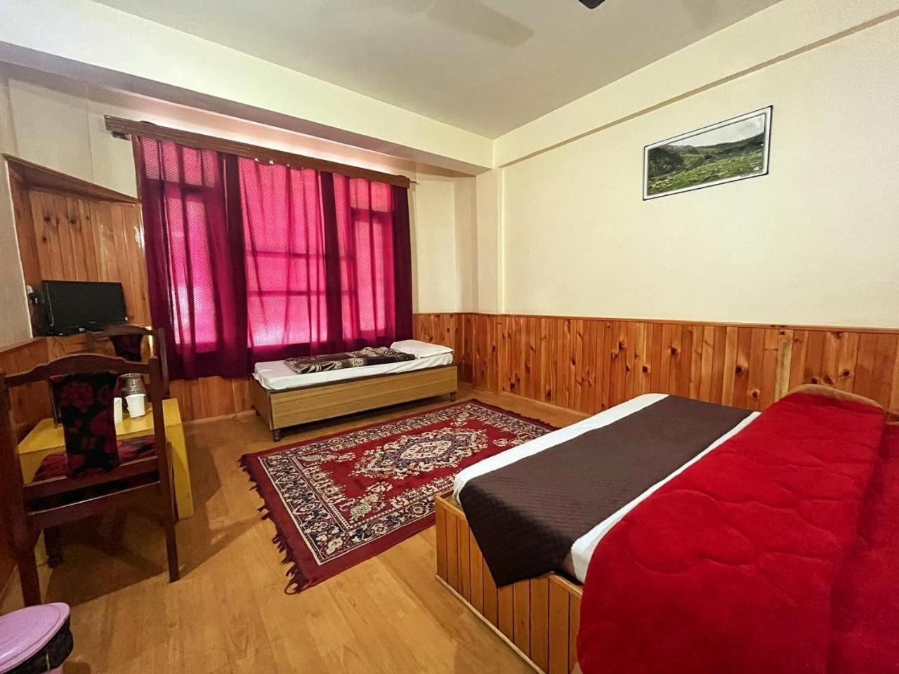 Hotel Anupam Kasol Exteriör bild